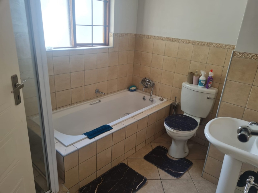 3 Bedroom Property for Sale in Bayswater Free State